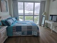 Sunset Paradise Apartment, Pool, River View - Chambres d'hôtes Fort Myers