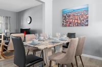 3BHK Close to Airport House 8308 - B&B Edmonton