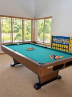 By Wedding Venues, Central AC, Hot Tub & Game Room - B&B Puyallup