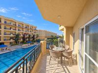 Apartamento de 3 dormitorios y vistas al mar