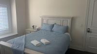 Modern Private Room near Don Mills & Fairview Mall - B&B Toronto