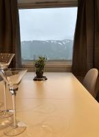 Apartment with sea and mountain view - Montis - Chambres d'hôtes Tromsø