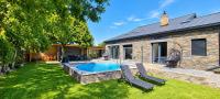 Luxury apartment with garden and pool - Bed and Breakfast Praag