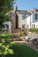 Picton House- 3 bed house with decking and garden, central Ramsgate - B&B Ramsgate