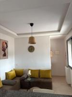 Cozy place to stay with comfortable terrace, pool - B&B Mohammedia