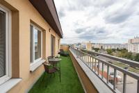 Spacious Family Home for 6 - Garage & Balcony - B&B Bratislava