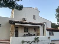 Villa les 3 lumières 8-10 personnes, Clim, piscine à proximité des plages - Chambres d'hôtes La Ciotat