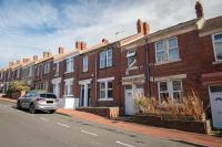 Modern 2-Bed Flat in Gateshead - Near Newcastle - B&B Laytham