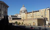 Steps from the Vatican Guesthouse - B&B Roma