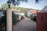 Charming Apartment in the Forest - B&B São Martinho das Amoreiras