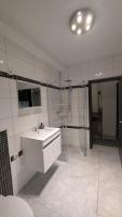 Studio mit Küche und eigenem Eingang hinter dem Haus - B&B Heilbronn