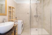 Superior One-Bedroom Apartment