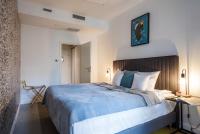 Superior One-Bedroom Apartment