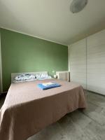 Stanza con balcone e bagno privato vicino Torino - B&B Chieri