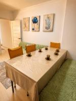 Kenesary Famiy Stay - Wholesale Markets - Airport - Almaty-1 Railway Station - B&B Almaty