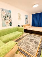 Kenesary Famiy Stay - Wholesale Markets - Airport - Almaty-1 Railway Station - B&B Almaty
