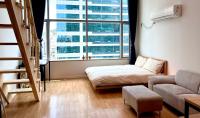 홍대입구역 최고의 위치 숙소 - B&B Seoul