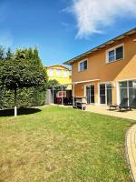 Ferienhaus Koserow mit eigener Sauna und Kamin, 4 Schlafzimmern, ca 650m zum Ostseestrand - B&B Koserow