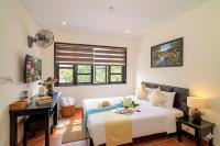 Deluxe Queen Room