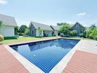 Jao Cozy Pool Villa - B&B Chiang Mai