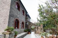 SorrentoVibes - Sea view Rooftop Apartment with Jacuzzi & Garden - B&B Sorrento