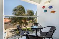 AL207 -Resort Pool-Beach Tennis court- 2BR condo-Close to Palm Beach - Bed and Breakfast Noord