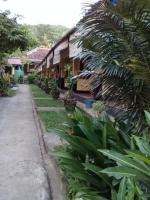 Diyah Homestay - B&B