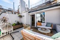 High-class rooftop apt with spacious terrace - B&B Prague