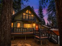 Sunset Chalet - Cozy and spacious cabin nestled among tall pines with Hot Tub! - Chambres d'hôtes Big Bear Lake