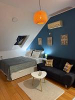 MOONLIGHT Downtown Loft Studio & Free Parking - B&B Novi Sad