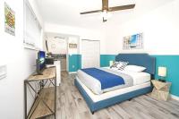 Blue Coral Studio - B&B Hollywood