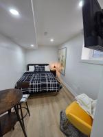 Stylish Studio Suite - B&B Brampton