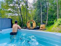 Villa Freya Spa de nage Sauna Bain froid Golf - B&B Saint-Basile