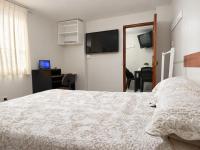 Centrally-located mini apartment with private entrance - B&B Andahuaylas