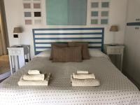 Doppelzimmer mit Balkon und Meerblick