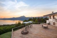 Villa Viu with Pool and Lake View - B&B Torri del Benaco