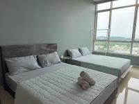 JB City Sunset Studio Paradigm Sutera & UTM Wifi 4pax - B&B Johor Bahru