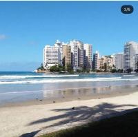 Apto completo em São Vicente ideal para família e trabalho 2 quadras da praia - B&B São Vicente