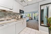 Delightful Studio Condo with Garden View Balcony 7 Mins to Universal - B&B Orlando