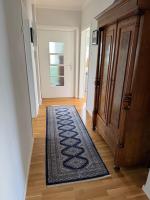 Interior Apartments - Premium Apartment und Studios für bis zu 5 Personen & Kinderbett - Gartennutzung- Ausblick zum Herkules - nahe ICE-Bahnhof & UNESCO Weltkulturerbe Herkules & Schloss Wilhelmshöhe - Bed and Breakfast Kassel