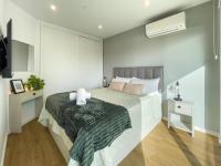 Modern Executive Studio - B&B Gibraltar