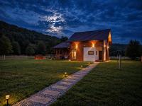 Szajkó Chalet, your Private Mountain Retreat - B&B Sub Cetate