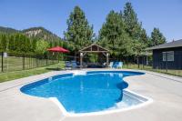 The Tyrolean - Pool, Hot Tub & Ski Hill Charm - Chambres d'hôtes Leavenworth
