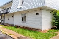 Lux Mins 2 Maxwell AFB, Baptist Med., Downtown - B&B Montgomery