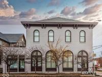 Gorgeous historic townhome steps away from DT - Bed and Breakfast Indianapolis