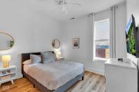 Gorgeous historic townhome steps away from DT - Bed and Breakfast Indianapolis