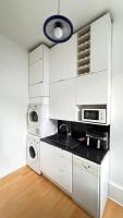 Kensington Olympia studio flat - B&B London