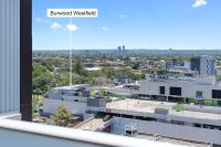 Free parking and a king bed near Burwood Station - B&B Sídney