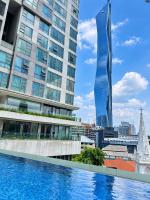 Infinity pool KL Tower View Bukit Bintang Netflix at Robertson - B&B Kuala Lumpur