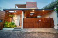 Casa Verano Jimbaran by Nagisa Bali - B&B Jimbaran